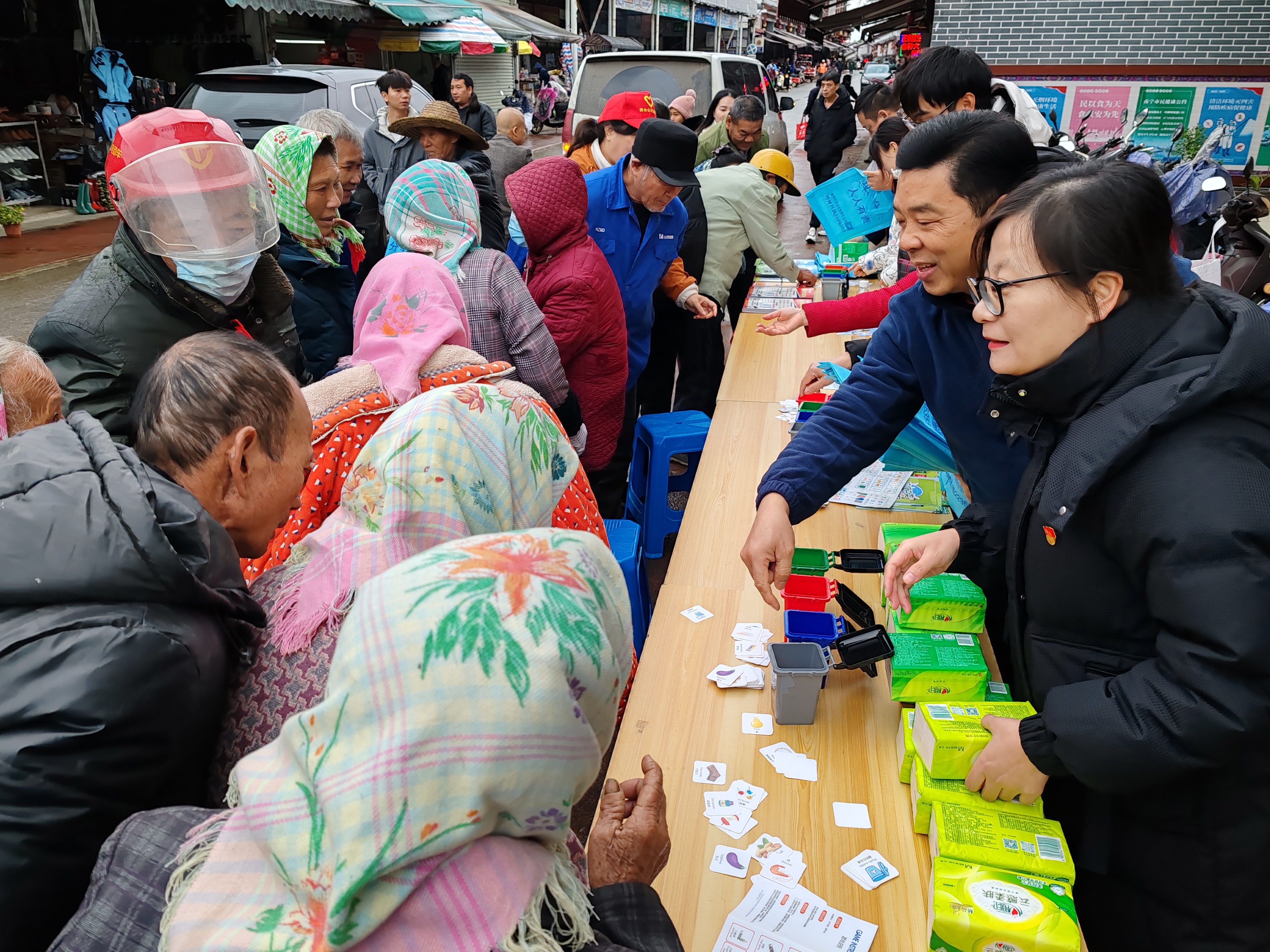 結對共建促發(fā)展 走訪(fǎng)服務(wù)暖人心——市排水公司開(kāi)展2023年在職黨員“走街巷、訪(fǎng)民情、促發(fā)展”活動(dòng)