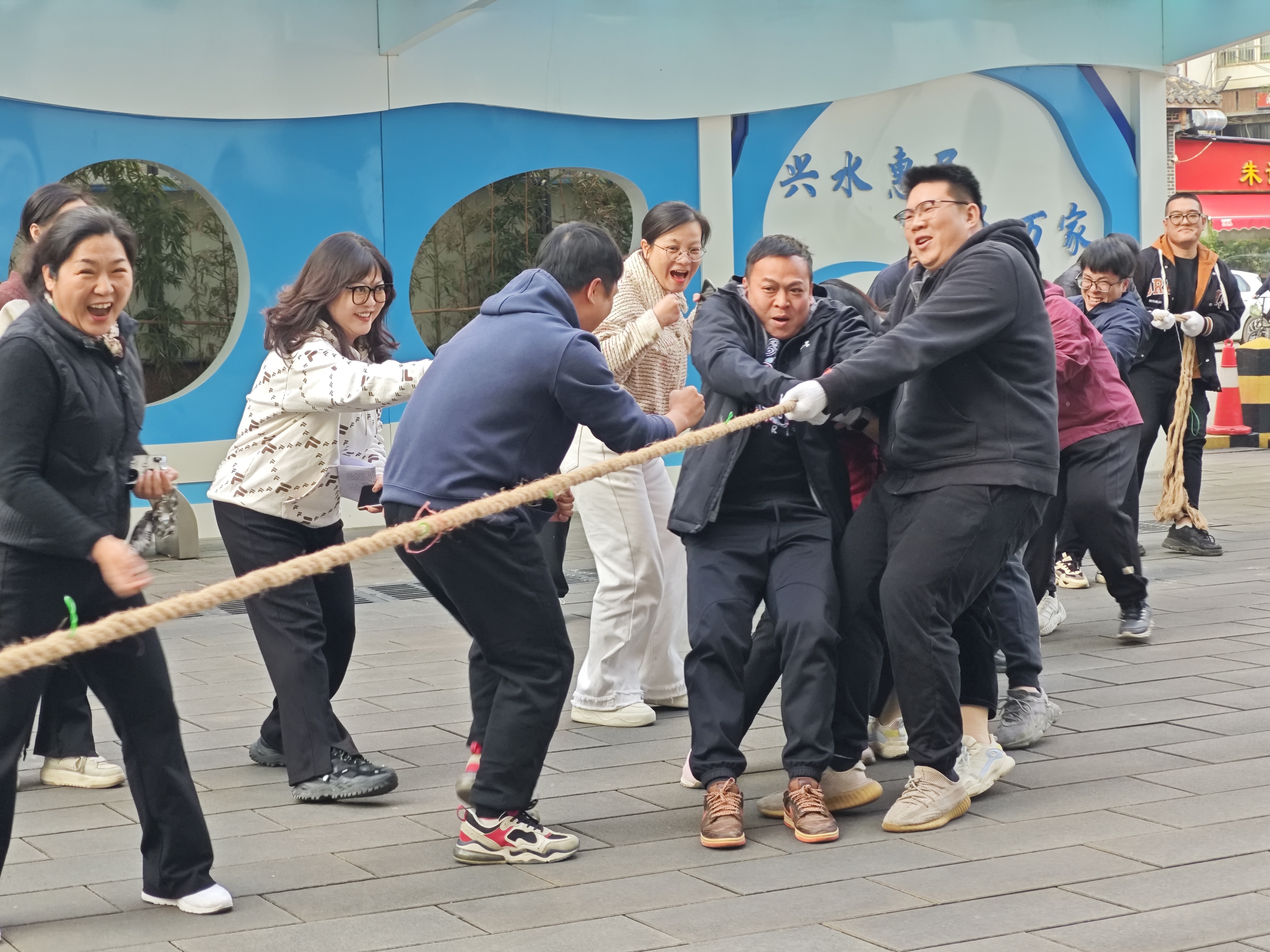 當民族團結遇上趣味運動(dòng)，看“石榴花”綻放